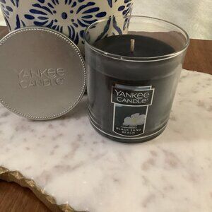 YANKEE CANDLE-RETIRED & RARE BLACK SAND BEACH -NEW 7OZ